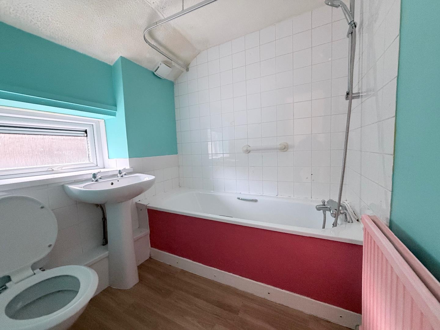 Tynewydd Row, Ogmore Vale, Bridgend County Borough, CF32 7EH